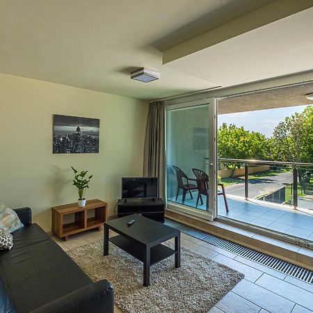 Hedon Brewery Apartments - 200 Meter To The Beach Balatonvilágos Exteriör bild