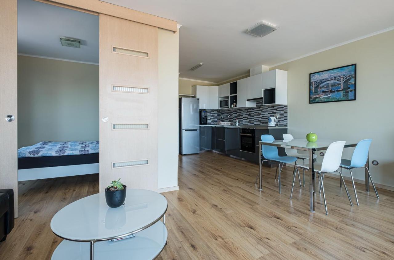 Hedon Brewery Apartments - 200 Meter To The Beach Balatonvilágos Exteriör bild