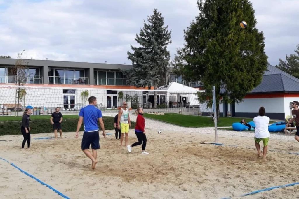 Hedon Brewery Apartments - 200 Meter To The Beach Balatonvilágos Exteriör bild