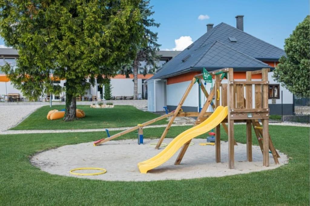 Hedon Brewery Apartments - 200 Meter To The Beach Balatonvilágos Exteriör bild