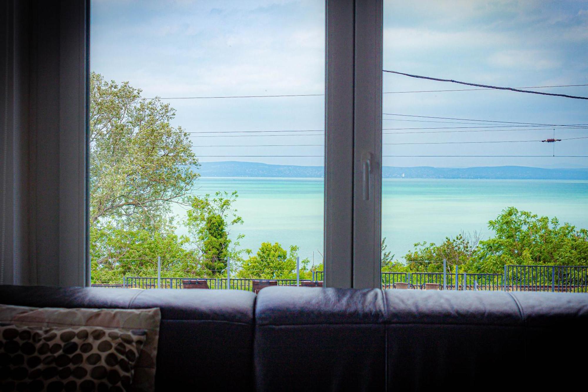 Hedon Brewery Apartments - 200 Meter To The Beach Balatonvilágos Exteriör bild